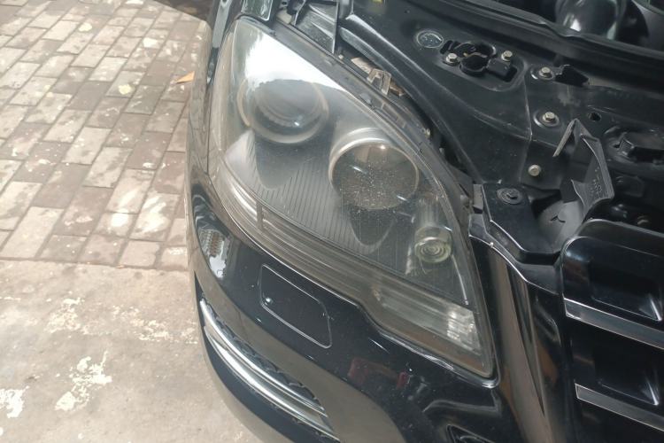 Used Mercedes-Benz M-Class 2010 ML 500 4MATIC Right Front Headlight