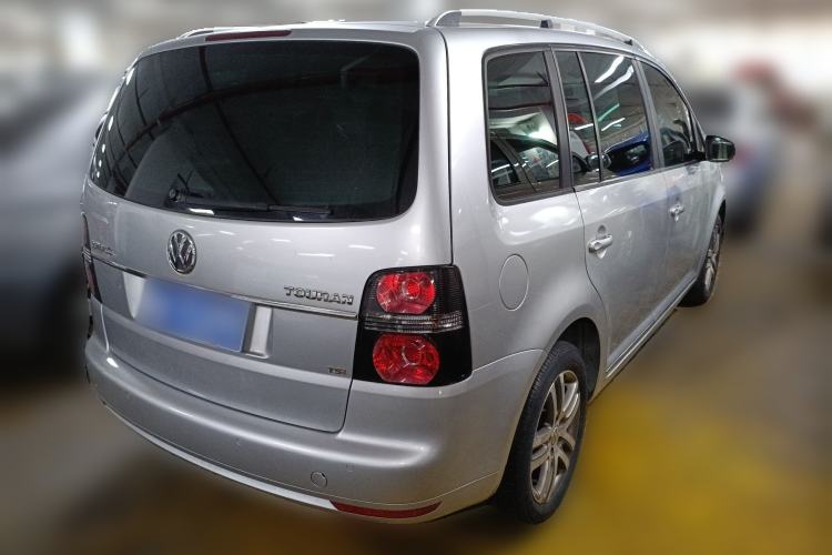 Used Volkswagen Touran 2011 1.4T DSG ZhiZhen Edition 5 Seats Rear Right 45 Deg