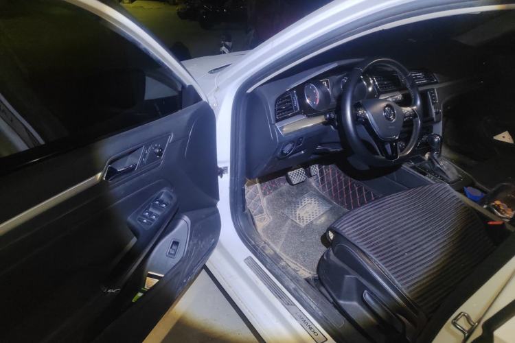 Used Volkswagen Lamando 2018 280TSI DSG Comfort Edition
