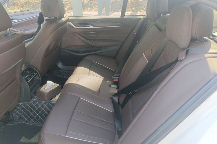 Used BMW 5 Series 2022 Revised Version 530Li xDrive M Sport Package Left Rear Seat