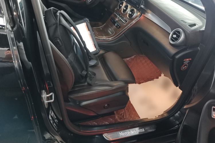 Used Mercedes-Benz GLC 2021 GLC 300 L 4MATIC Dynamic Model Right Front Seat