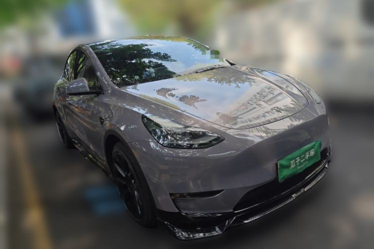 Used Tesla Model Y 2021 Long-Range All-Wheel-Drive Version Front Right 45 Deg