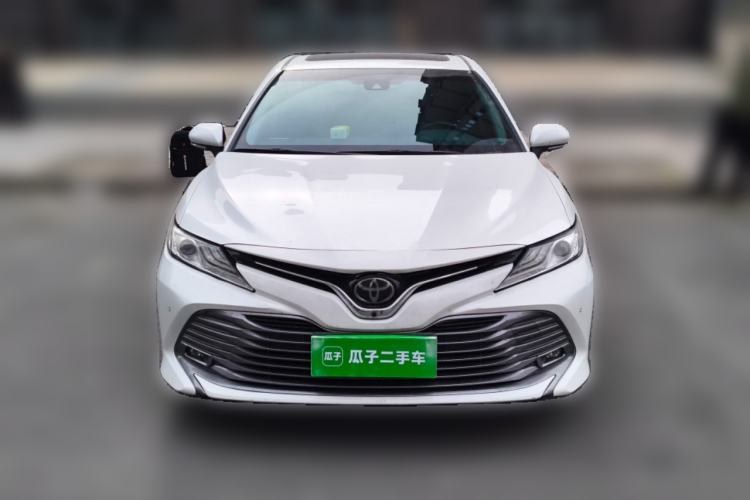 Used Toyota Camry 2018 2.0G Luxury Edition
