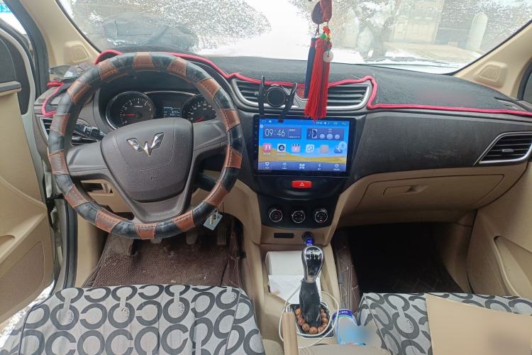 Used Wuling Hongguang 2015 1.5L S1 Standard China V-Emission Standards