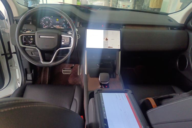 Used Land Rover Discovery Sport 2024 Performance Tech Edition
