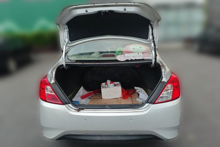 Used Nissan Sunny 2015 1.5XE Manual Comfort Edition Trunk