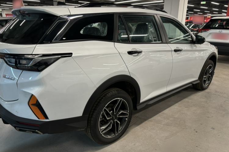 Used Dongfeng Aeolus Yixuan GS 2025 Mach-Edition 1.5L Automatic Starry Edition
