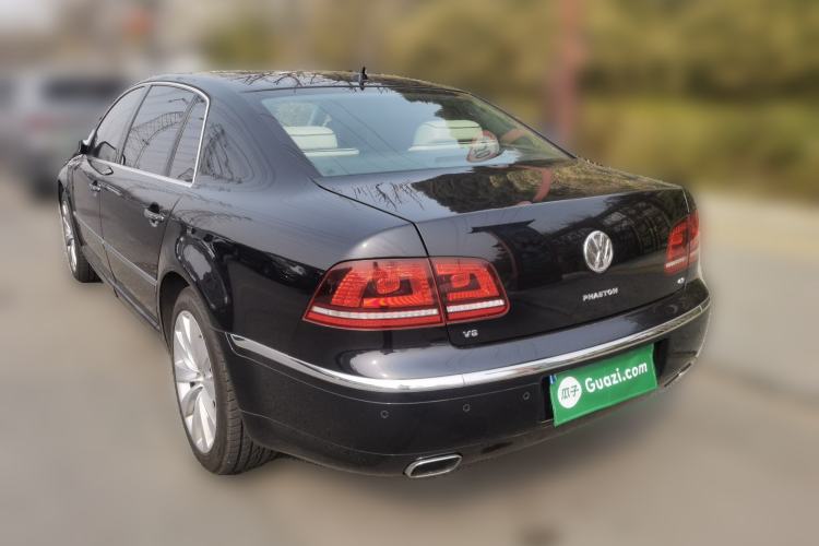 Used Volkswagen Phaeton 2012 4.2L Luxury Custom Edition
