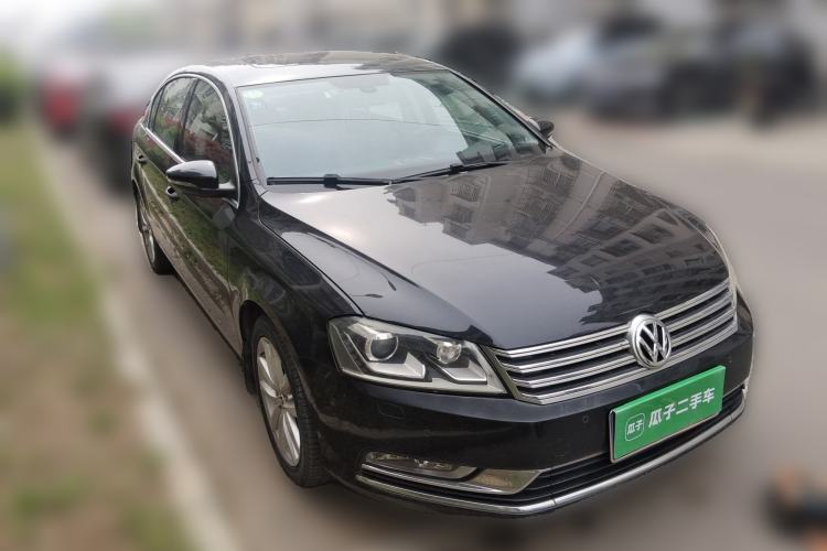 Used Volkswagen Magotan 2013 1.8TSI Prestige Model Front Right 45 Deg