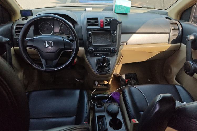 Used Honda CR-V 2010 2.0L manual two-wheel drive urban version