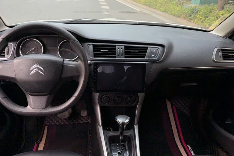 Used Citroen C3-XR 2017 1.6L Automatic Fashion Model
