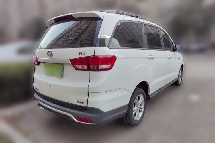 Used HYOSOW H3 2015 1.5L manual Comfort trim level Rear Right 45 Deg