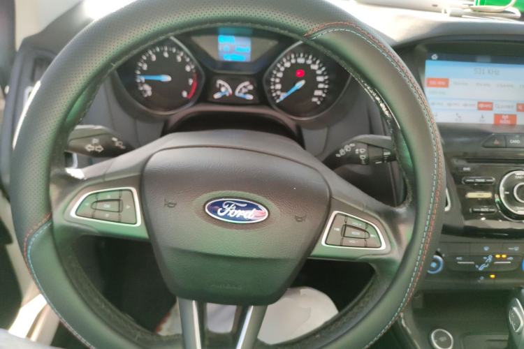 Used Ford Focus 2018 Hatchback Classic 1.6L Automatic Trendy SmartDrive Edition