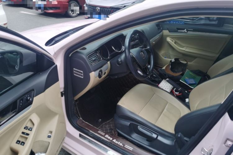 Used Volkswagen Sagitar 2015 1.6L Automatic Comfort Model Driver Seat