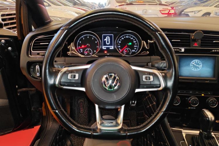 Used Volkswagen Golf 2017 280TSI Automatic R-Line Million-Vehicle Commemorative Edition