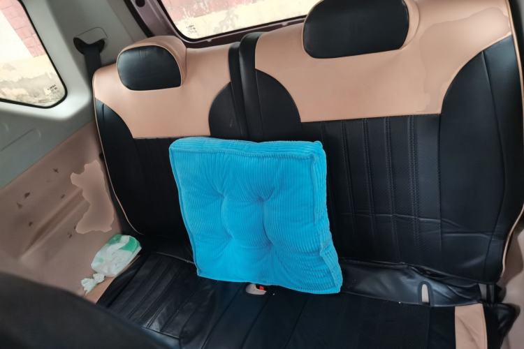 Used Geely Galaxy Panda 2023 Panda Mini 200km Endurance Bear Interior 4