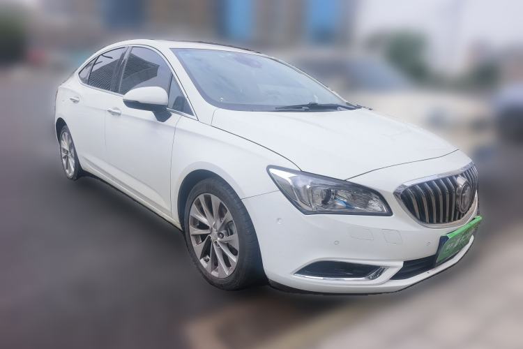 Used Buick Verano 2015 Sedan 20T Dual-Clutch Flagship Model Front Right 45 Deg