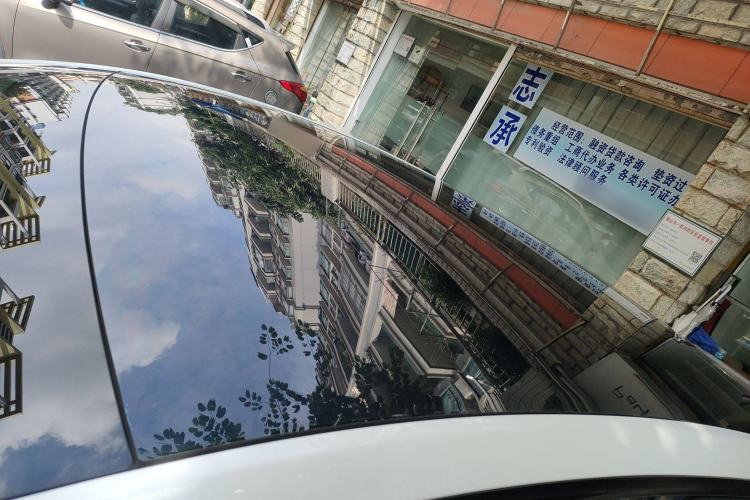 Used Tesla Model Y 2023 Long-Range All-Wheel-Drive Version
