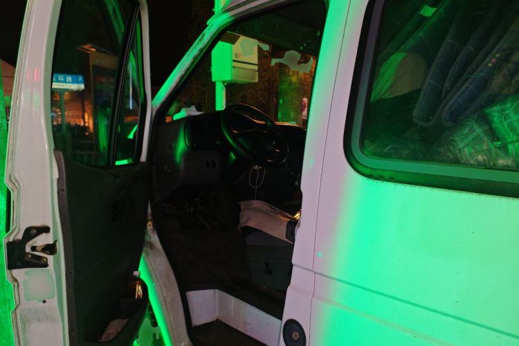 Used Ford Classic Transit 2015 2.8T Diesel Multi-Function Long-Wheelbase 6-Seater Mid-Roof JX493ZLQ4 Driver Seat