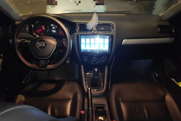 Used Volkswagen Sagitar 2015 230TSI Manual Comfort Version