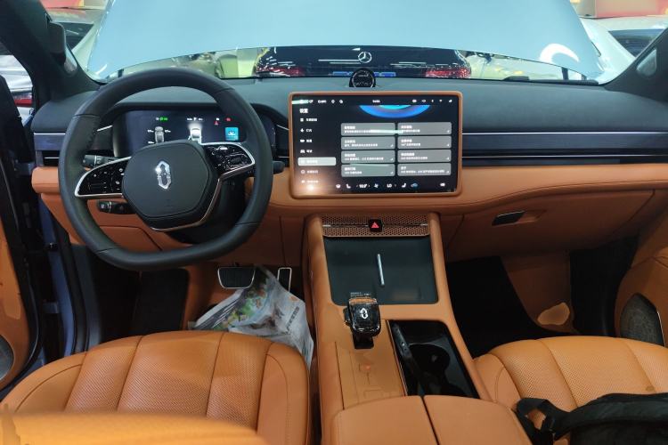 Used Hima AITO M7 2024 1.5T Four-Wheel Drive Plus Version 5 Seats Center Console