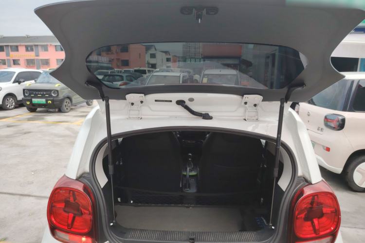 Used Roewe Clever 2021 302km Excellence Edition Trunk