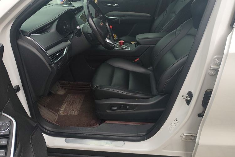 Used Cadillac XT4 2018 28T Two-Wheel Drive Leading Version
