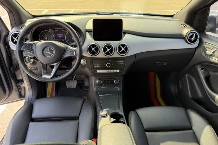 Used Mercedes-Benz B-Class 2019 B 200 Fashion Model Interior 1