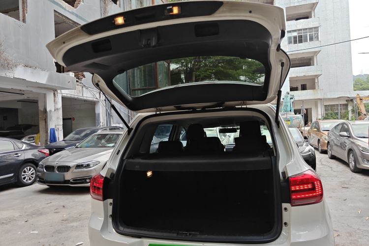 Used Volkswagen Tiguan 2016 300TSI Automatic Two-Wheel Drive Trend Edition Trunk