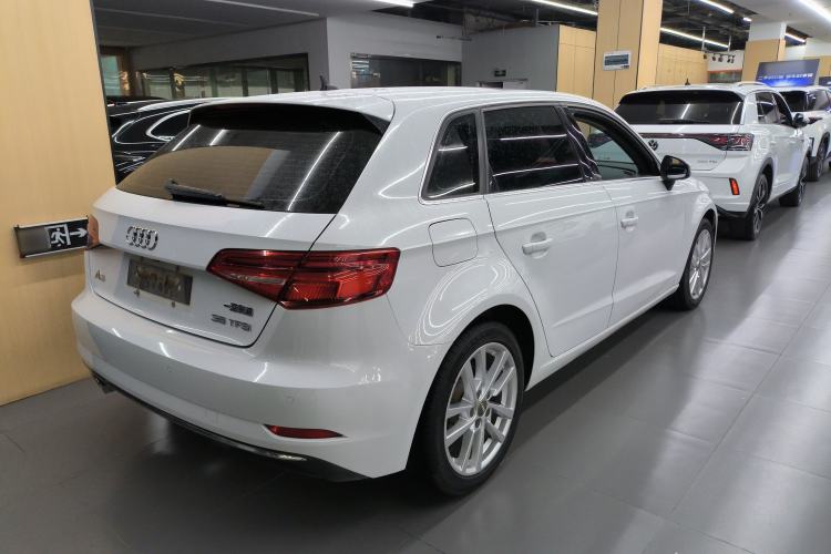 Used Audi A3 2020 Restyled Sportback 35 TFSI Entry-Level China VI Emission Standard
