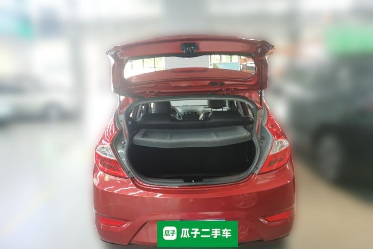 Used Hyundai Verna Ray 2014 1.6L Automatic TOP Trunk