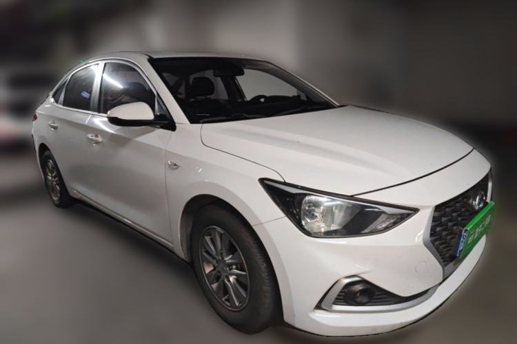 Used Hyundai Celesta 2018 1.6L Automatic GL Enjoyment Version China V Standard Front Right 45 Deg