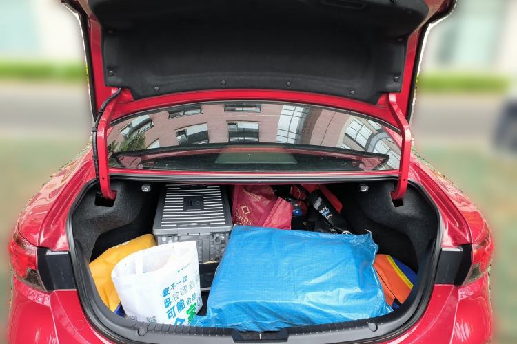 Used Mazda Atenza 2015 2.5L Blue Sky Sport Edition Trunk