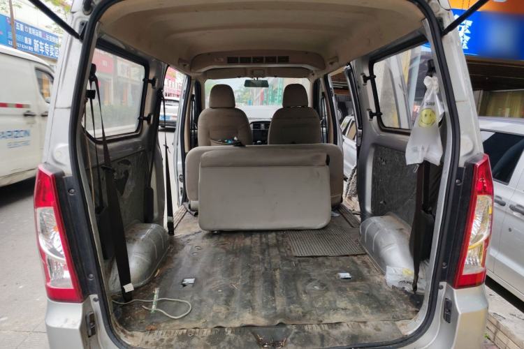 Used Wuling Rongguang S 2023 1.5L Base Version 5/7 Seats Trunk