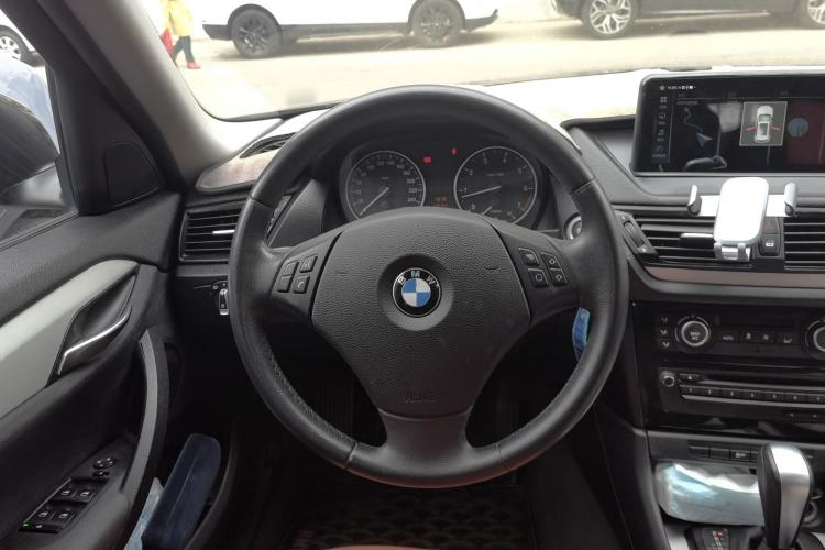 Used BMW X1 2013 sDrive18i Leading Model
