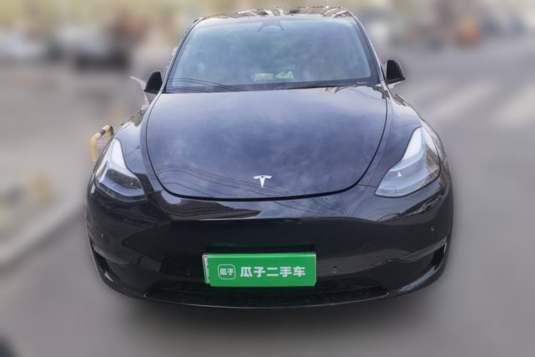 Used Tesla Model Y 2023 Long-Range All-Wheel-Drive Version Front