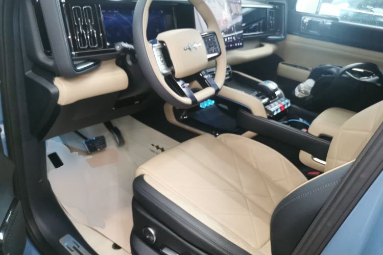 Used Formula Leopard Leopard 5 2023 Navigator Edition