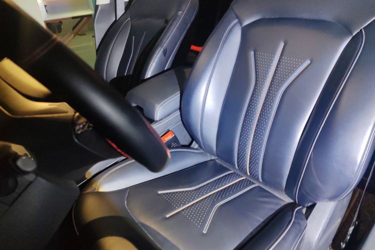 Used Ford Edge 2021 PLUS EcoBoost 245 Two-Wheel-Drive Titanium 7-Seater Left Front Seat