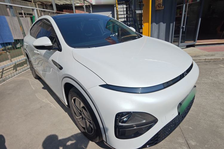 Used XPeng G6 2024 580 Long-Range Plus Front Right 45 Deg