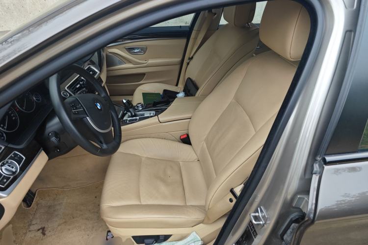 Used BMW 5 Series 2012 530Li Leading Model