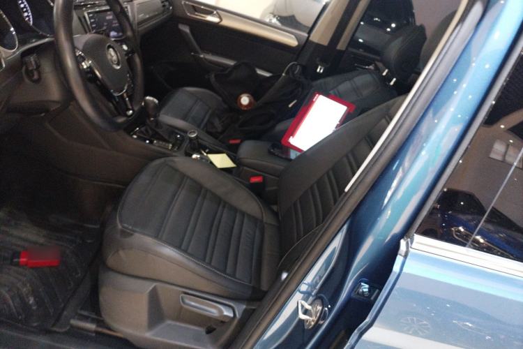 Used Volkswagen Touran 2018 Volkswagen Touran L 280TSI DSG Boundary Edition 7 Seats China VI Standard
