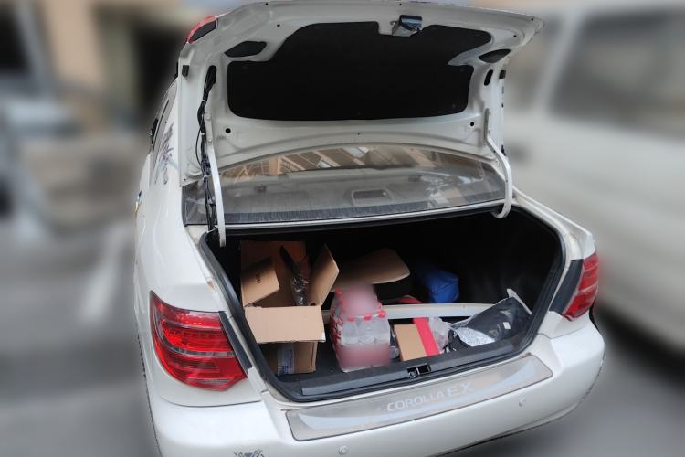 Used Toyota Corolla EX 2013 1.6L Automatic Luxury Edition Trunk