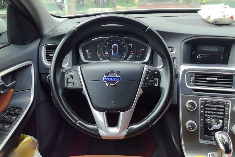 Used Volvo S60 2015 S60L T5 Intelligent Drive Edition
