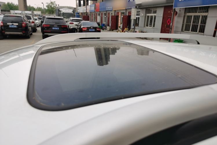 Used JAC Group Refine S3 2014 1.5L Manual Luxury Smart Model Roof