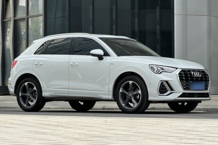 Used Audi Q3 2021 35 TFSI Fashion Dynamic Model
