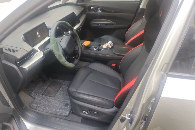 Used CHANGAN OSHAN Z6 2022 Blue Whale 1.5T DCT Smart Navigation Model
