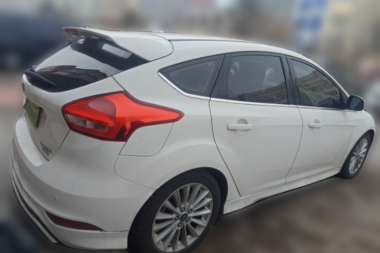 Used Ford Focus 2018 Hatchback Classic EcoBoost 180 Automatic Sport Edition Rear Right 45 Deg