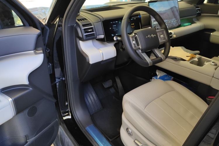 Used Formula Leopard Tai 7 2025 Model 190 km Four-Wheel Drive Max Edition
