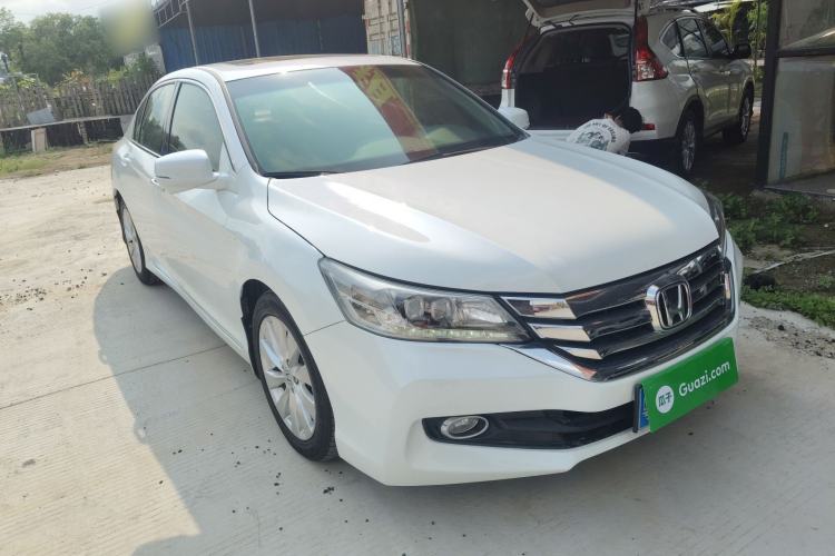 Used Honda Accord 2014 2.4L EX Luxury Edition Front Right 45 Deg
