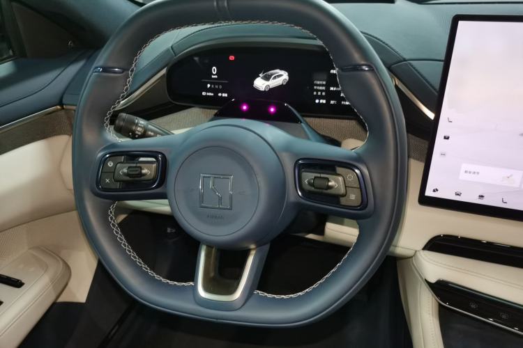 Used Zeekr 001 2025 YOU Edition 100 kWh All-Wheel Drive Steering Wheel